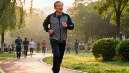 50岁男子心梗抢救无效，每天坚持快走，医生表明：3个习惯要了命